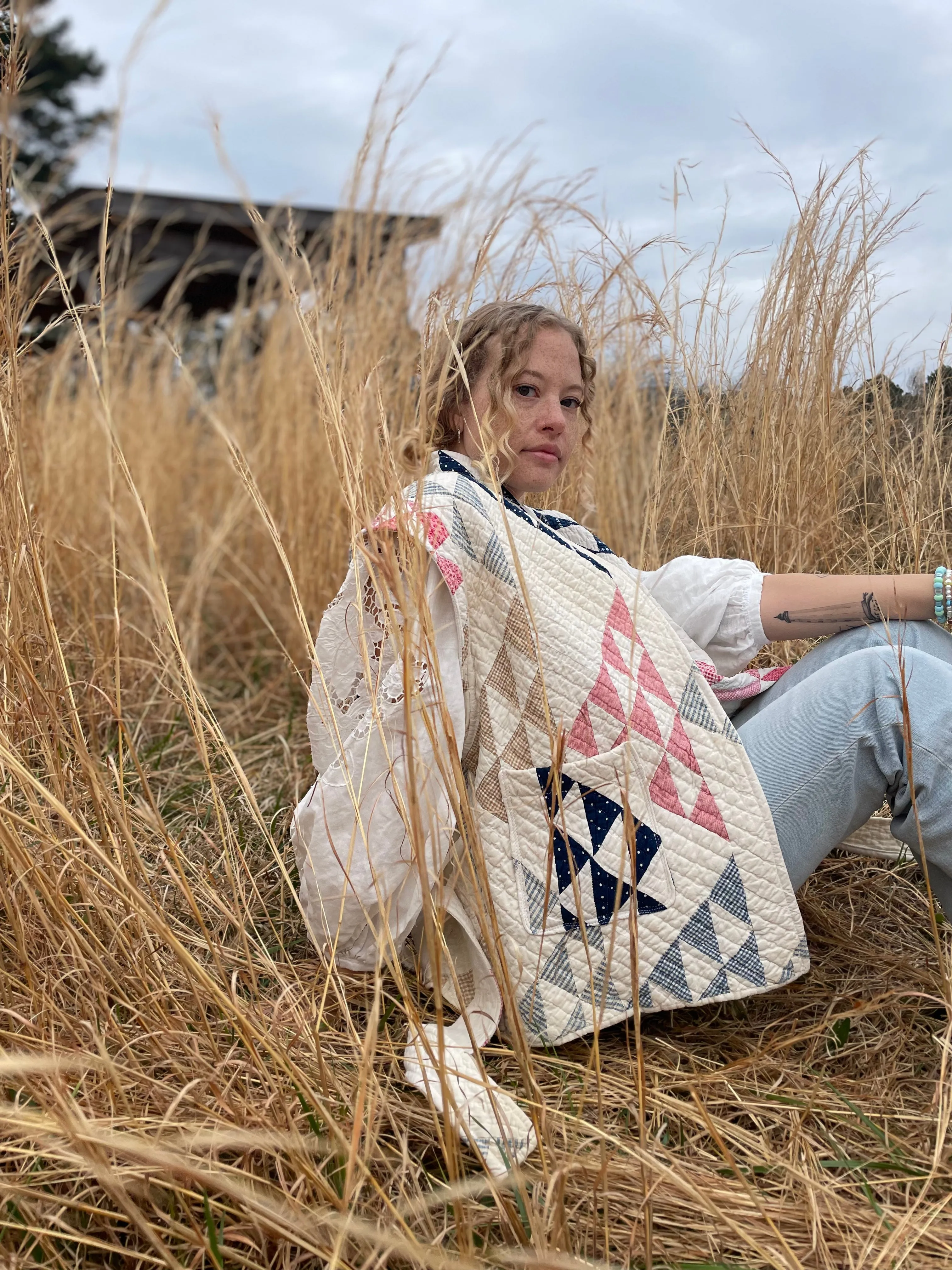 Rosalie Reclaimed Quilted Vest - Navy and Pastel 2/2