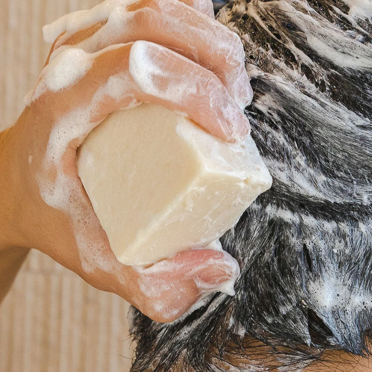 Smoothing Shampoo Bar for Frizzy Hair: Frizz Wrangler